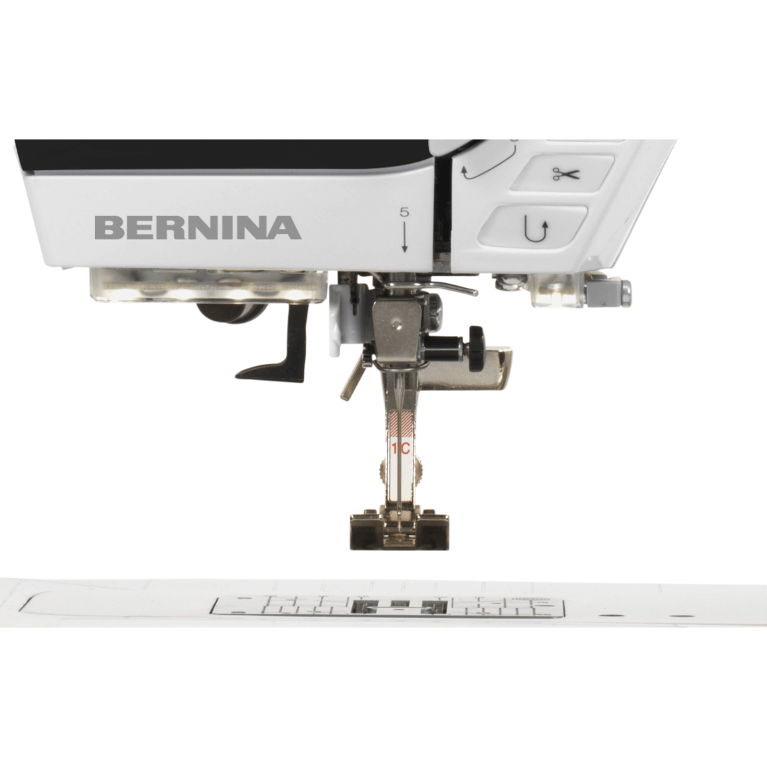 Bernina B590: швейные машины, купить в Мире Шитья