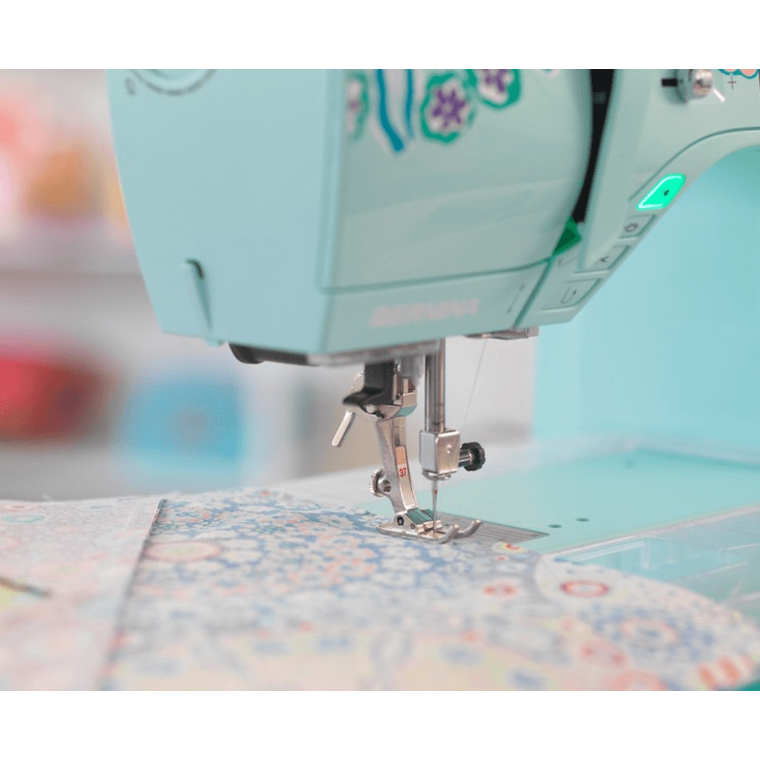 Bernina B475 QE Kaffe Edition: швейные машины, купить в Мире Шитья