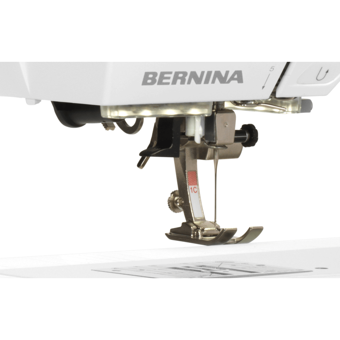 Bernina B570 QE: швейные машины, купить в Мире Шитья